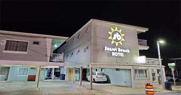 Sunset Beach Hotel image 3